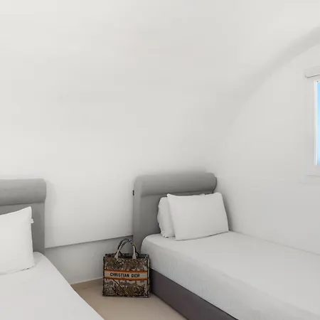 Nerae Santorini
